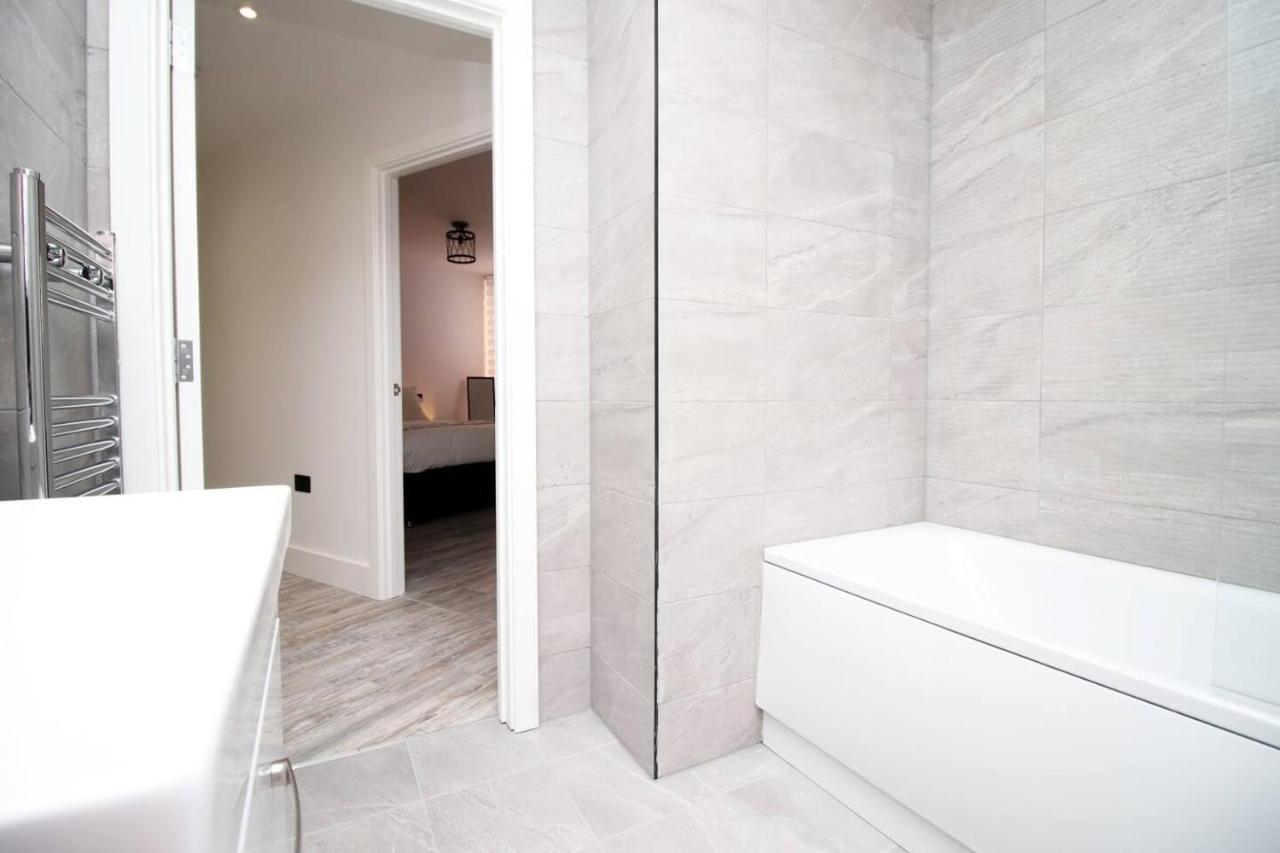 Kingsbridge Point - Cosy One Bed Apartments Near Town Centre, Swindon Exterior foto